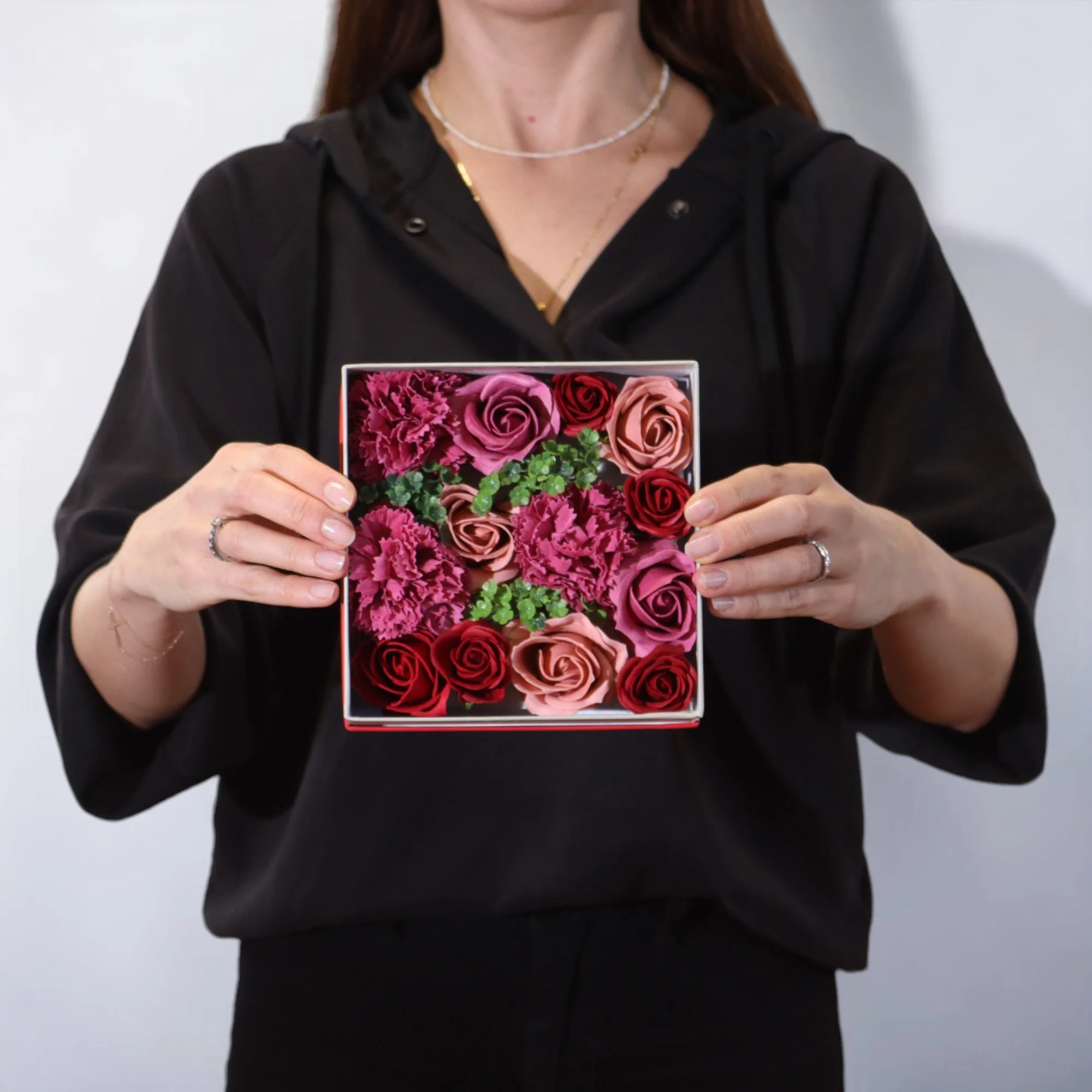 Soap Flower Square Gift Box - Vintage Roses - Image 5